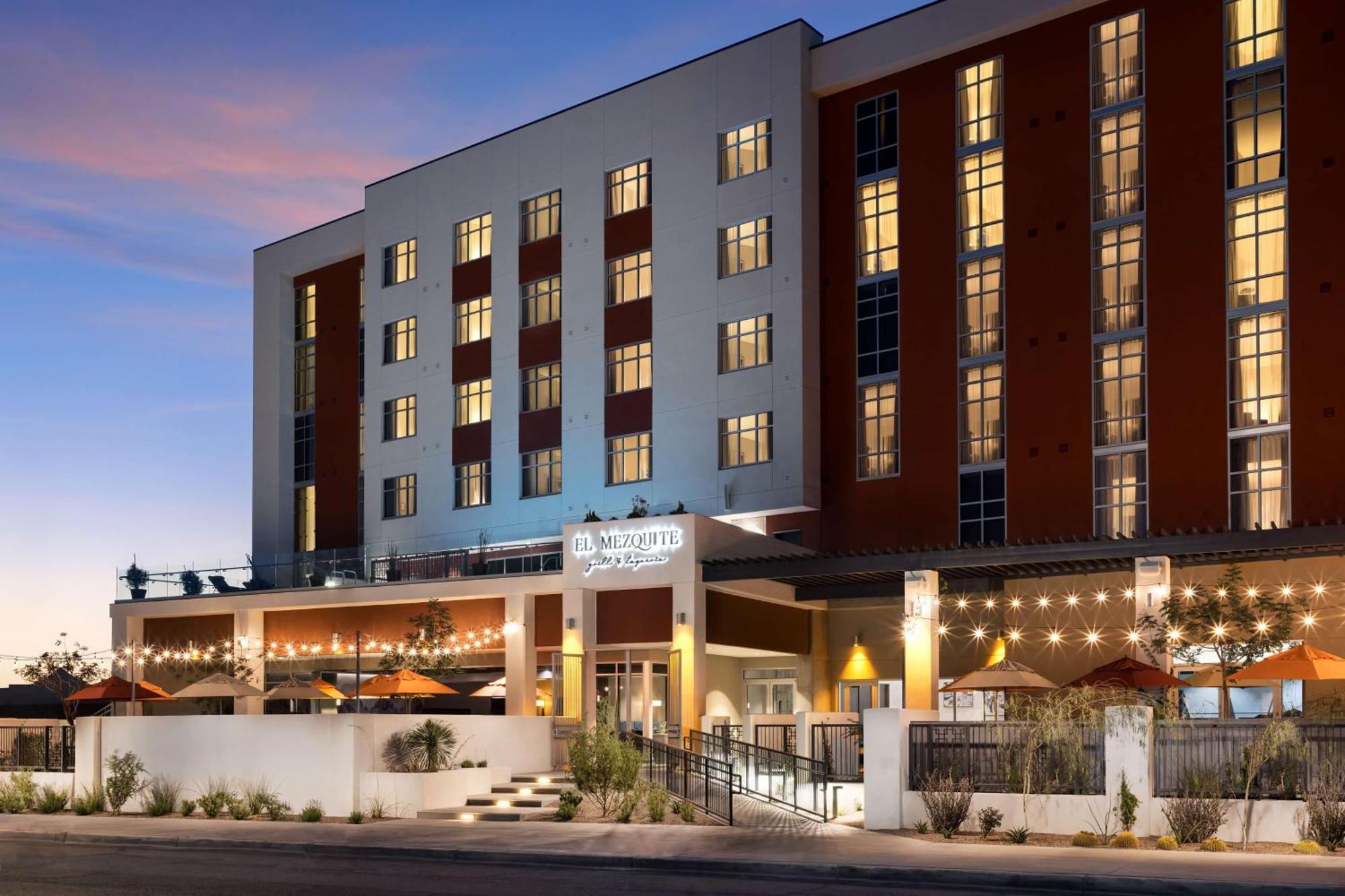 Doubletree By Hilton Tucson Downtown Convention Center Hotel Exterior foto